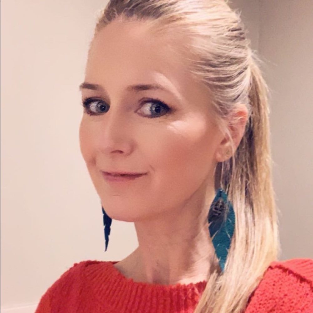 Meet your Posher, Liz